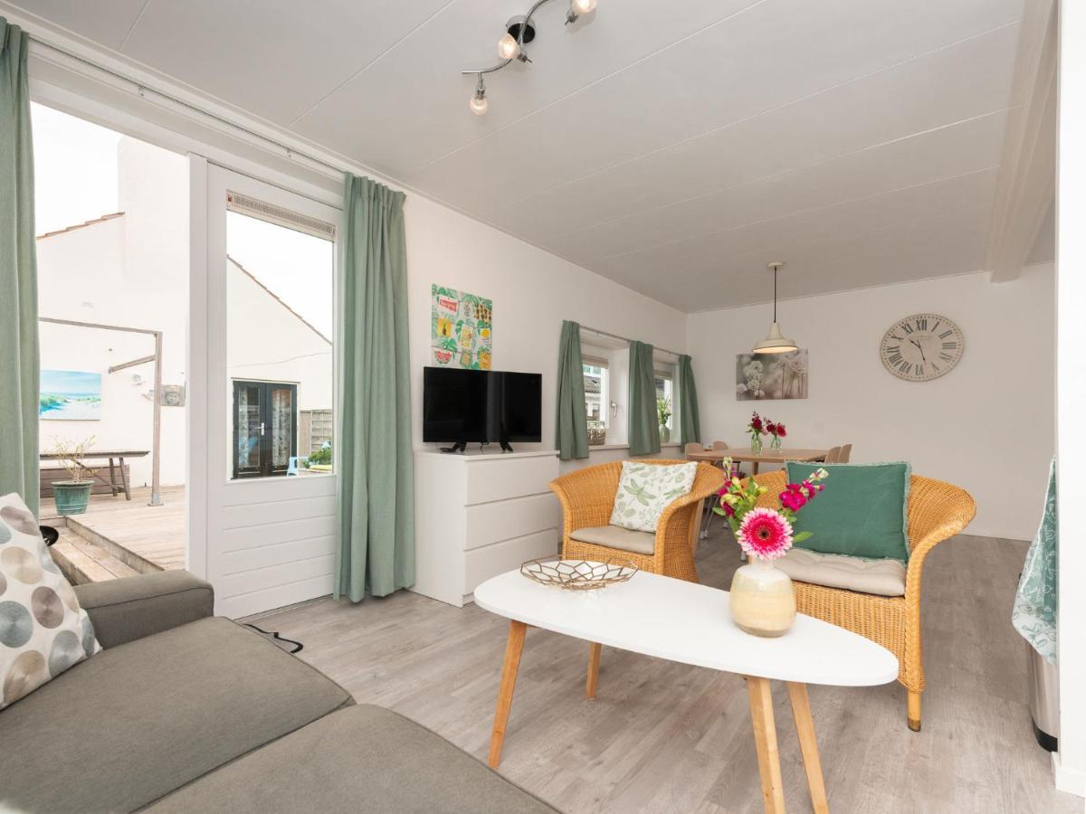 Quaint Apartment In Schoorl Near Tennis Court Экстерьер фото