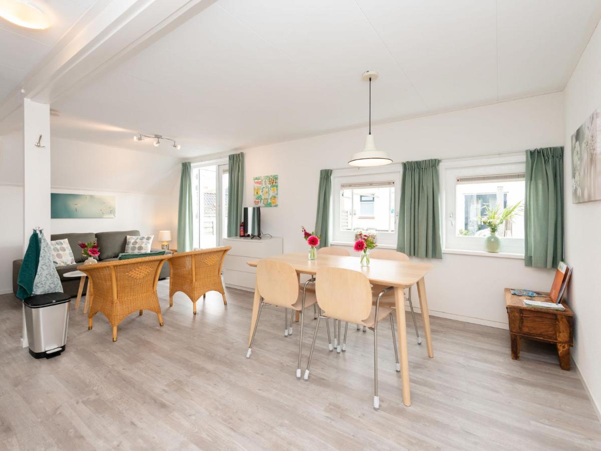 Quaint Apartment In Schoorl Near Tennis Court Экстерьер фото